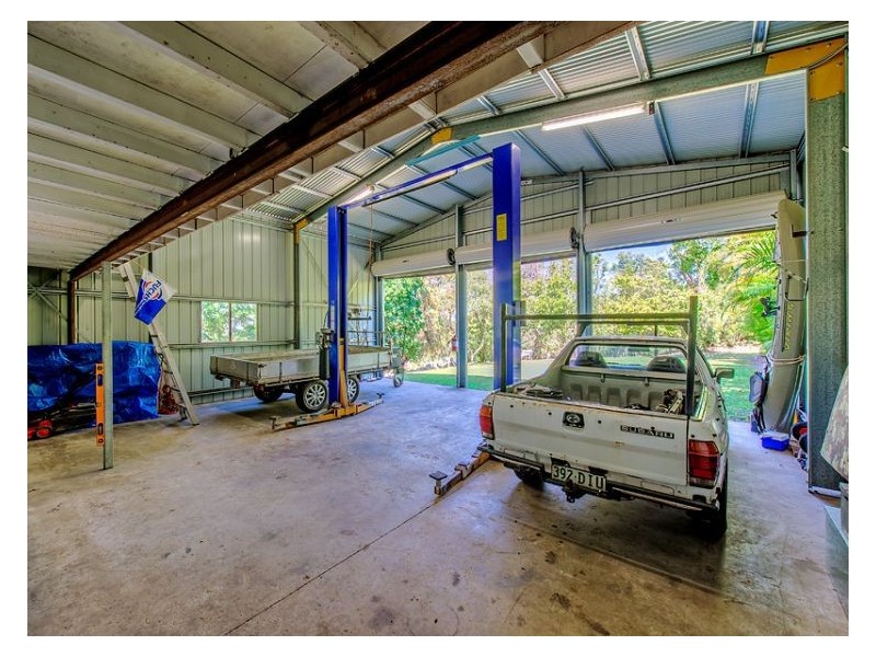 69 Hillcrest Avenue, Nambour QLD 4560
