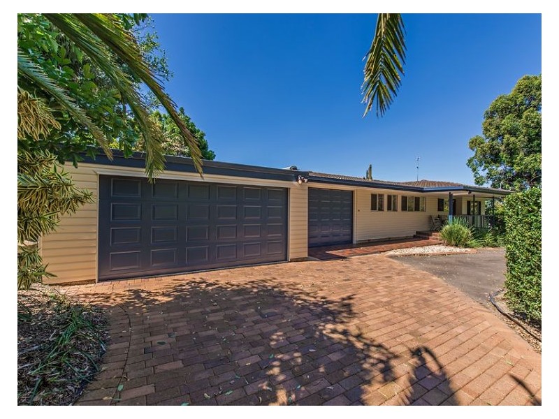 69 Hillcrest Avenue, Nambour QLD 4560