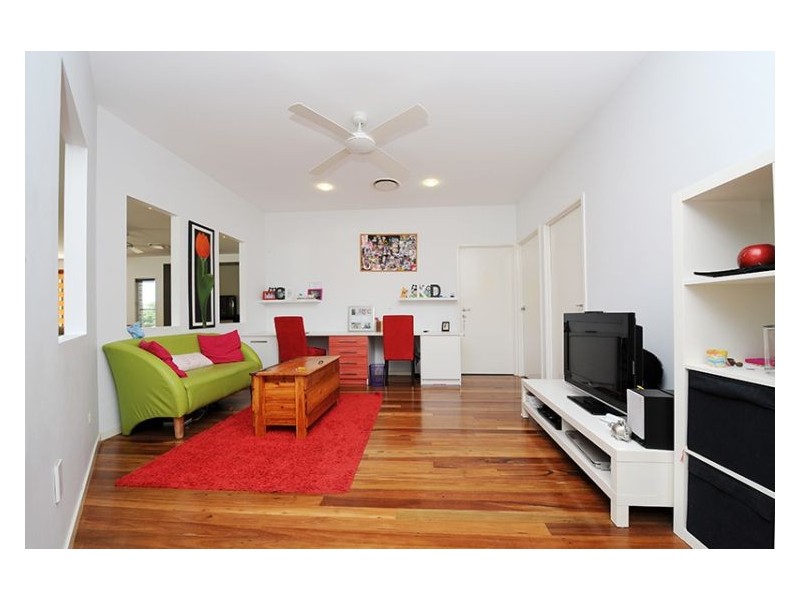 22 Celestial Court, Valdora QLD 4561