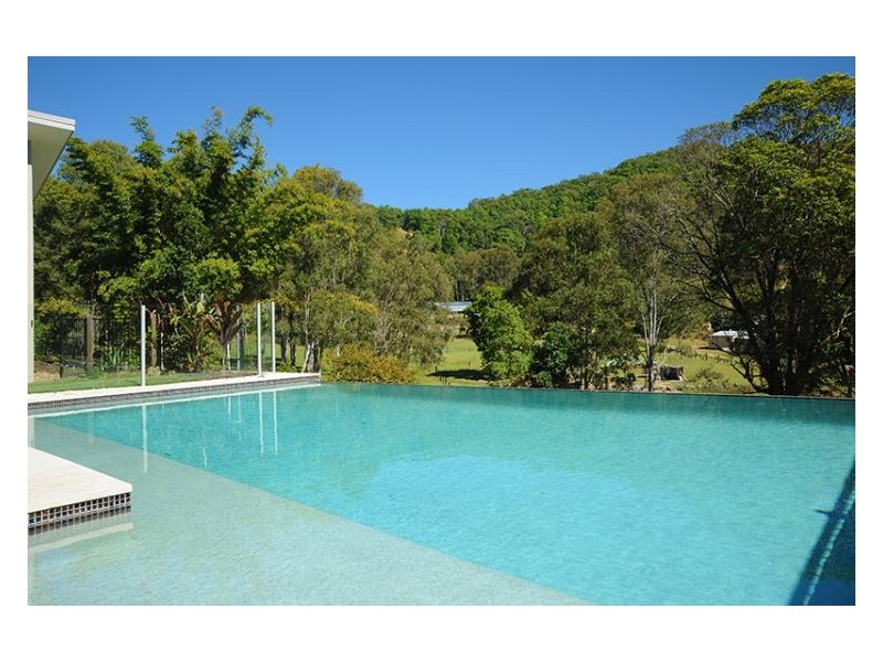 22 Celestial Court, Valdora QLD 4561