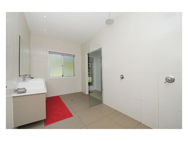 22 Celestial Court, Valdora QLD 4561