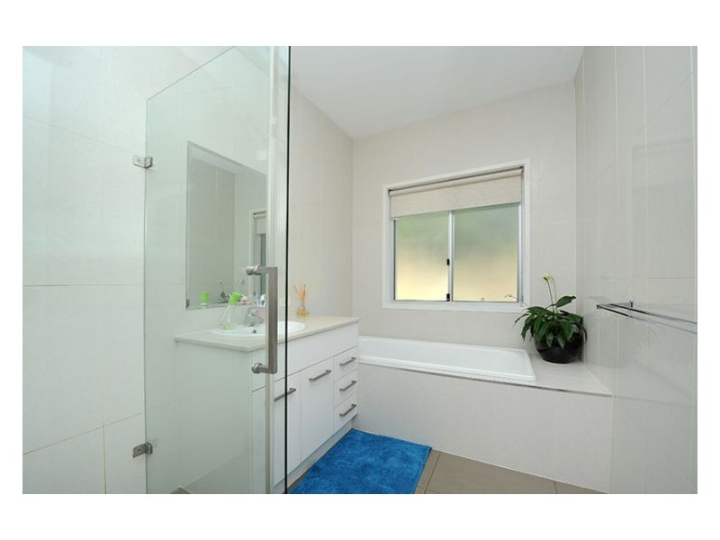 22 Celestial Court, Valdora QLD 4561