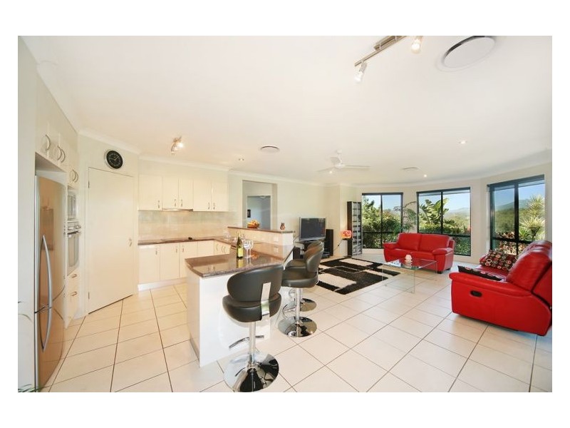 86 Towen Mountain Road, Towen Mountain QLD 4560