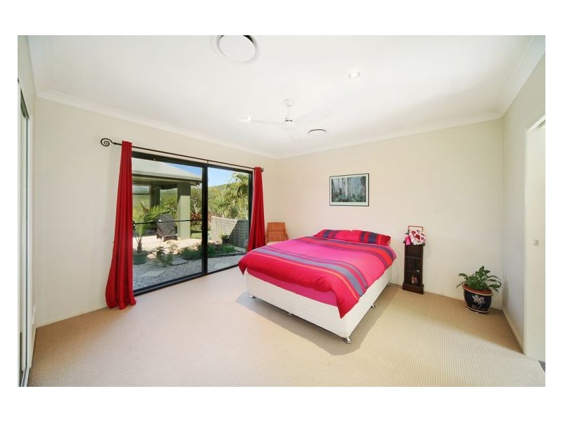 86 Towen Mountain Road, Towen Mountain QLD 4560