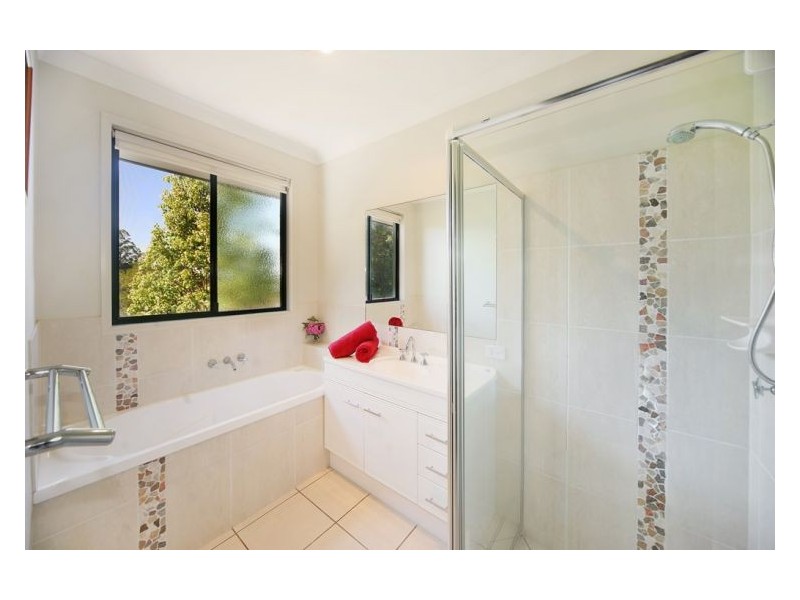 86 Towen Mountain Road, Towen Mountain QLD 4560