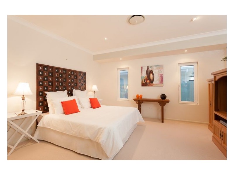 32 Hetherington Drive, Twin Waters QLD 4564