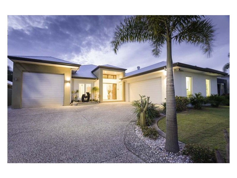 32 Hetherington Drive, Twin Waters QLD 4564
