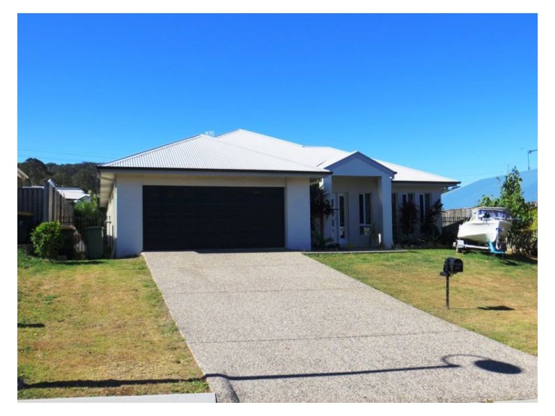 6 Presentation Boulevard, Nambour QLD 4560