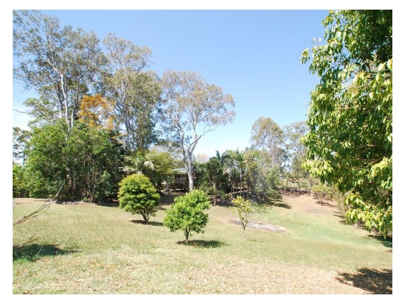 27 Angus Crescent, Kureelpa QLD 4560