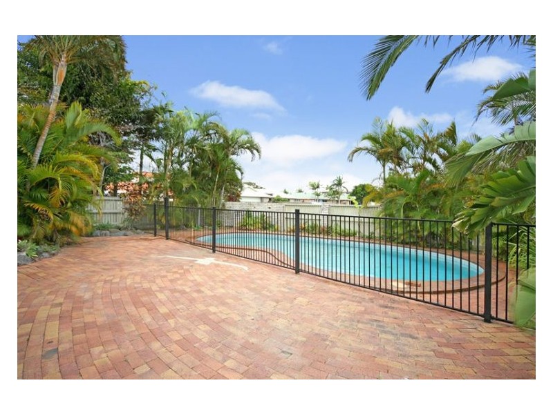 34 Currong Street, Minyama QLD 4575