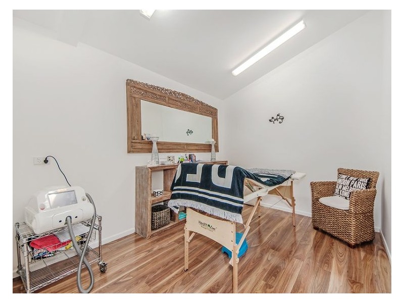4 Kanes Road, Bridges QLD 4561
