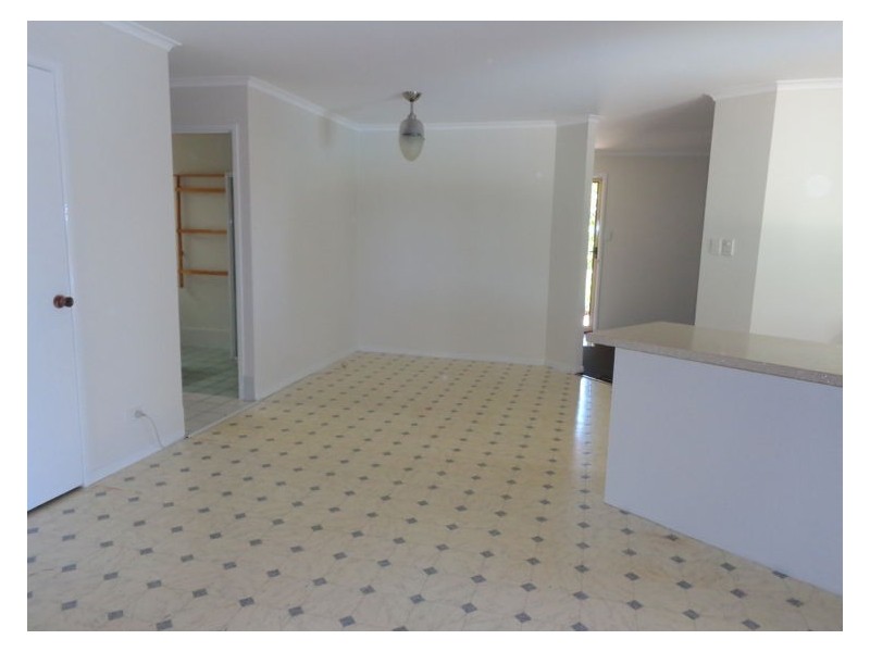 1 Mountain Breeze Court, Coes Creek QLD 4560