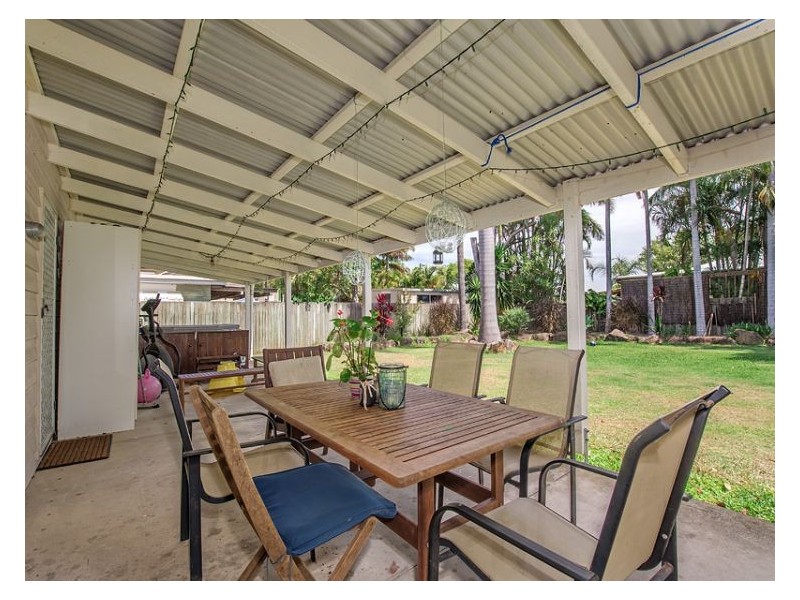 27 Gayome Street, Pacific Paradise QLD 4564