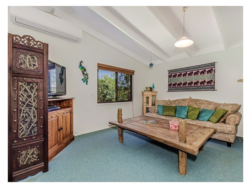 17 Ensbey Road, Flaxton QLD 4560