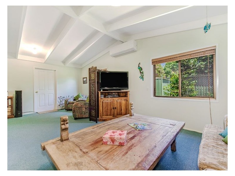 17 Ensbey Road, Flaxton QLD 4560
