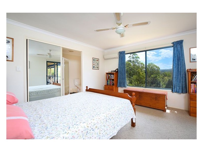 2 Holyn Close, Woombye QLD 4559