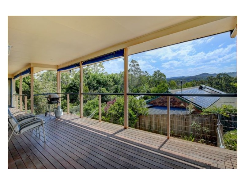 2 Holyn Close, Woombye QLD 4559