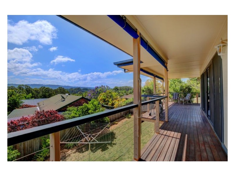 2 Holyn Close, Woombye QLD 4559