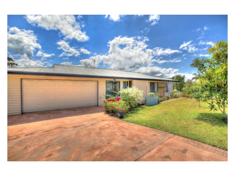 2 Holyn Close, Woombye QLD 4559