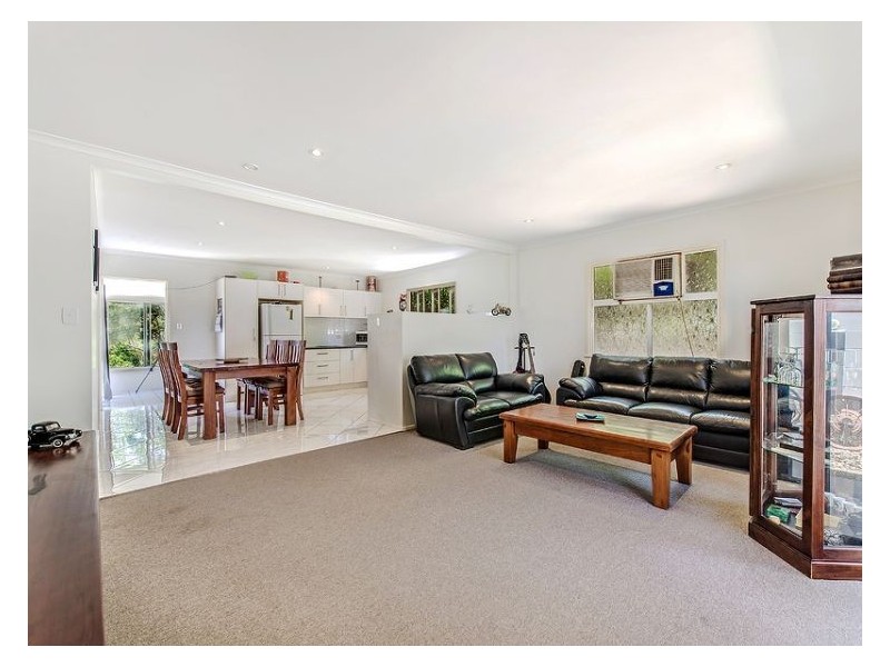 2 Erbacher Road, Nambour QLD 4560