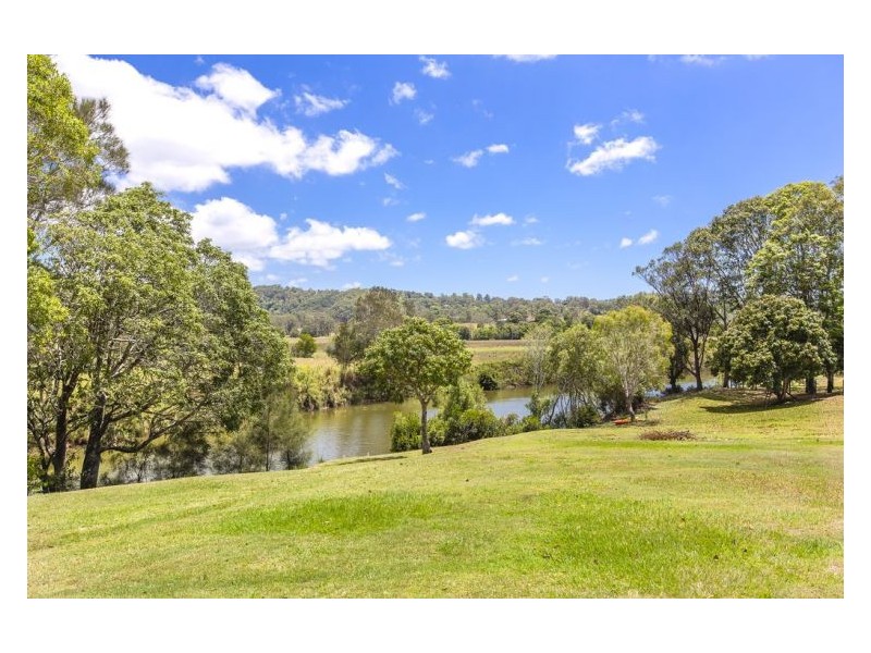 285 Petrie Creek Road, Rosemount QLD 4560