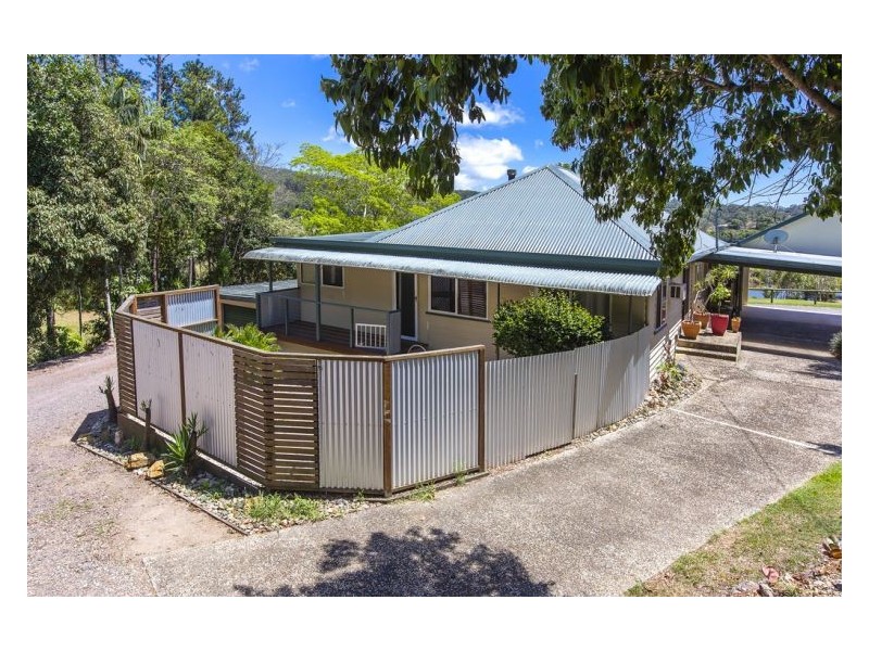 285 Petrie Creek Road, Rosemount QLD 4560