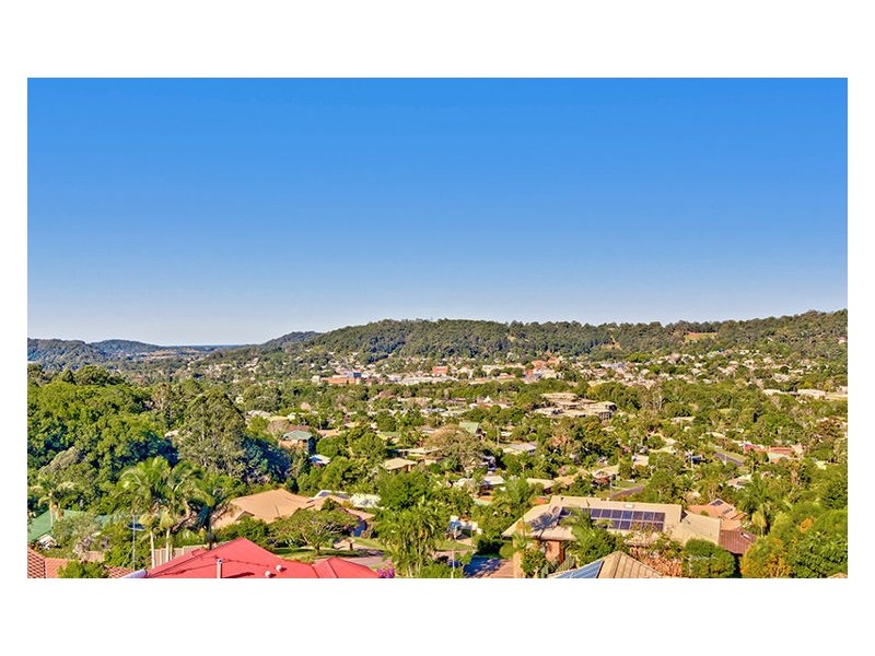 11 Pearl Parade, Nambour QLD 4560