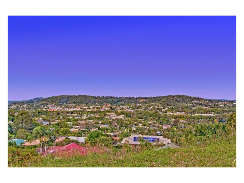 11 Pearl Parade, Nambour QLD 4560