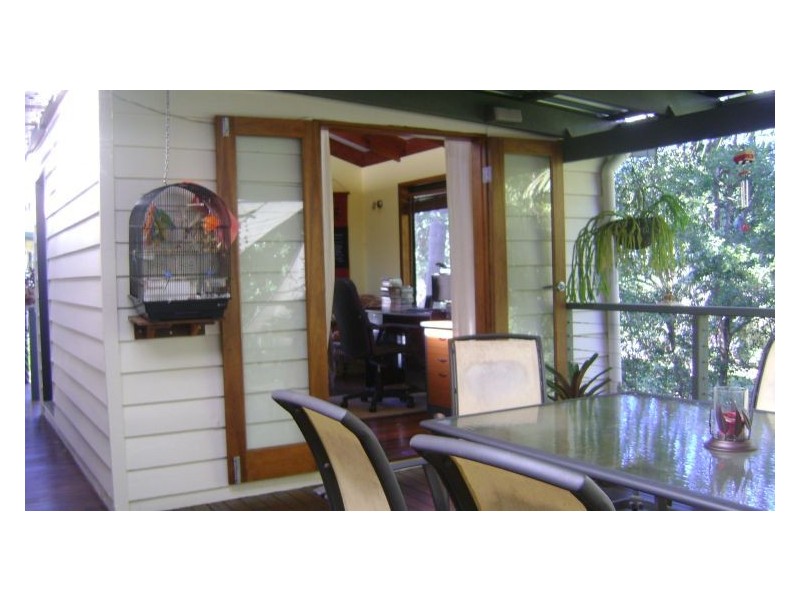 3 Louise Lane, Nambour QLD 4560