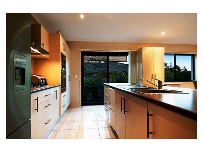 10 Yellow Cedar Place, Palmwoods QLD 4555