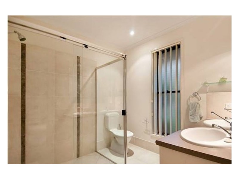 10 Yellow Cedar Place, Palmwoods QLD 4555