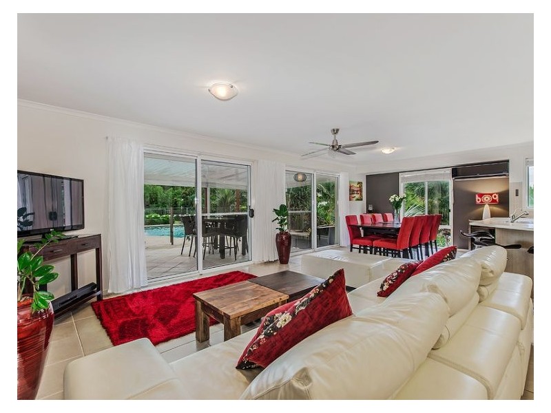 4 Warrener Place, Maroochy River QLD 4561