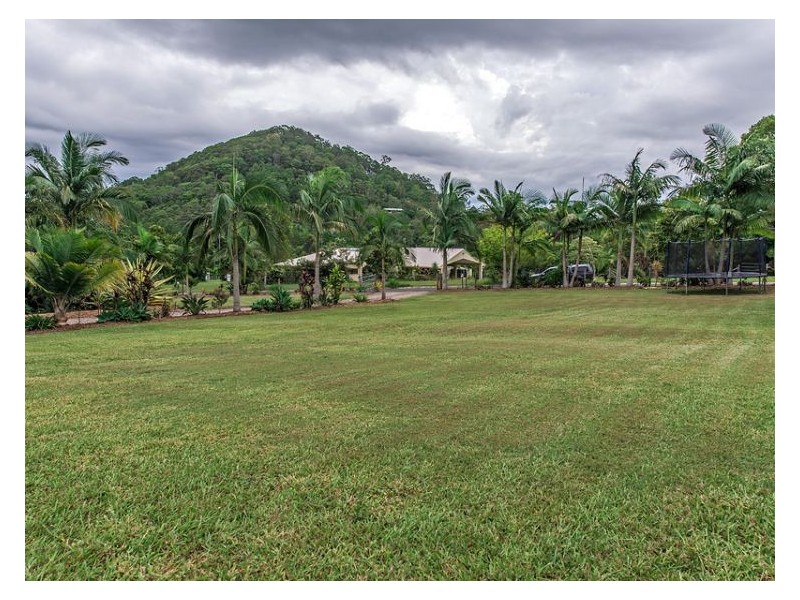 4 Warrener Place, Maroochy River QLD 4561