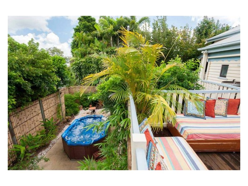 19 Magnolia Street, Nambour QLD 4560