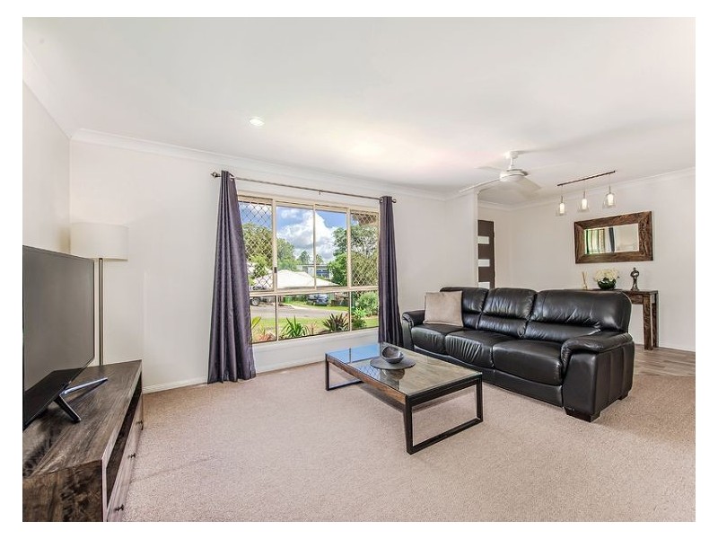 27 Kooralbyn Court, Nambour QLD 4560