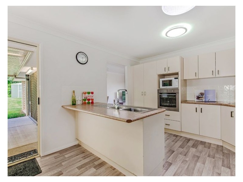 27 Kooralbyn Court, Nambour QLD 4560