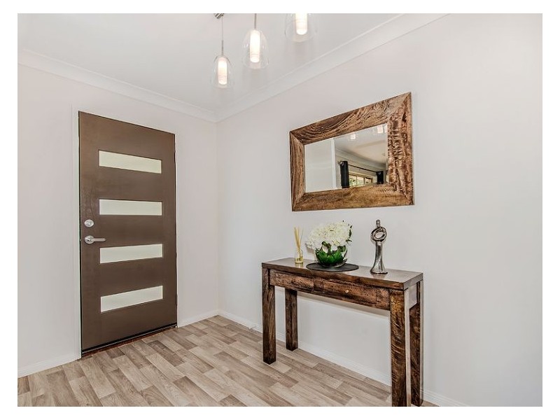 27 Kooralbyn Court, Nambour QLD 4560