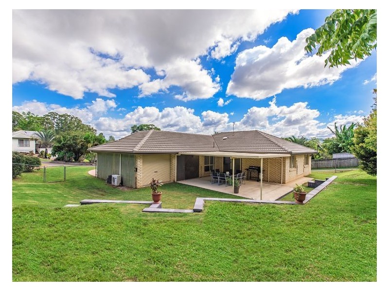 27 Kooralbyn Court, Nambour QLD 4560