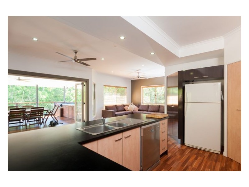 10 Harvey Court, Nambour QLD 4560