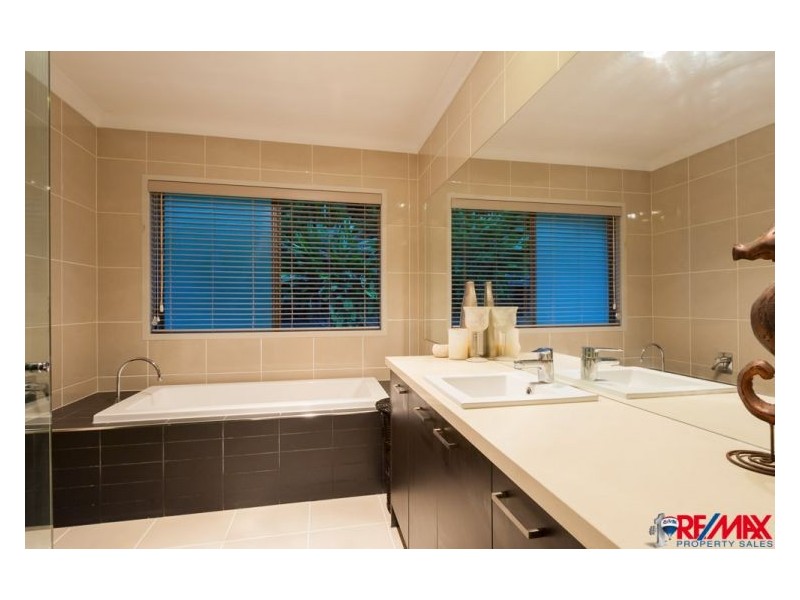51 Upper Rosemount Road, Rosemount QLD 4560
