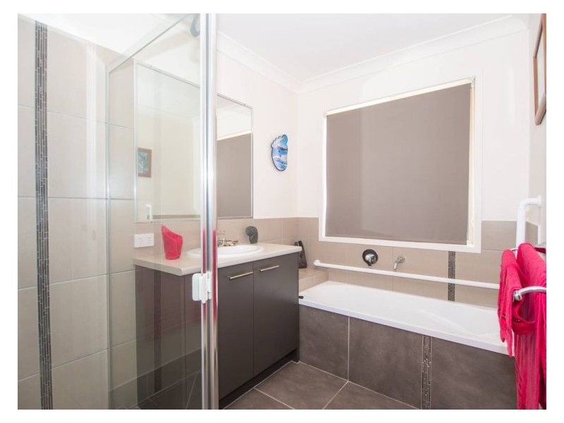 13 Griffin Place, Coes Creek QLD 4560