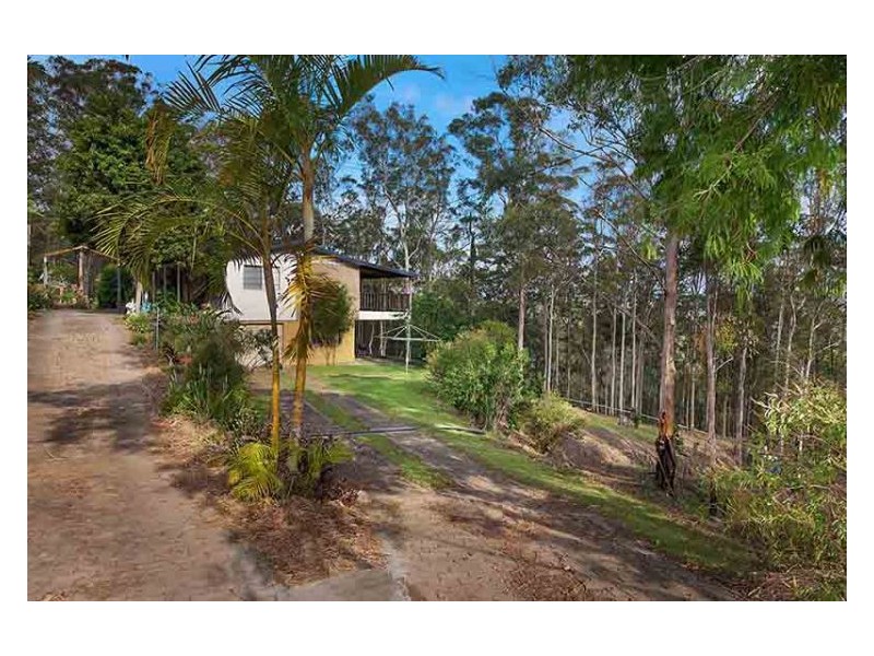 308 Hunchy Road, Hunchy QLD 4555