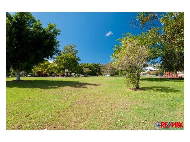 11 Sunshine Court, Maroochydore QLD 4558