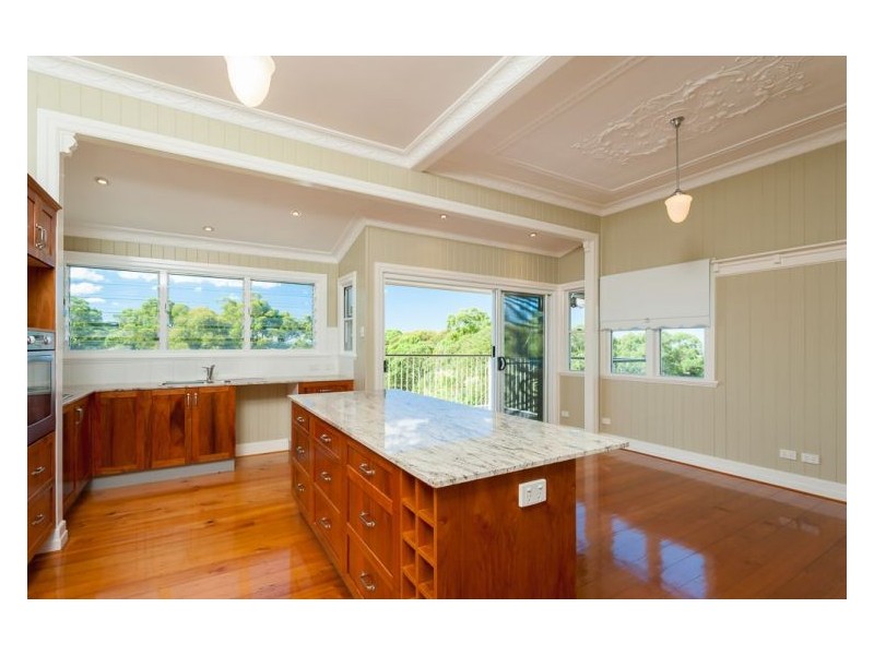 135 Panorama Drive, Nambour QLD 4560