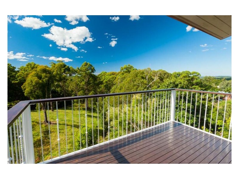 135 Panorama Drive, Nambour QLD 4560