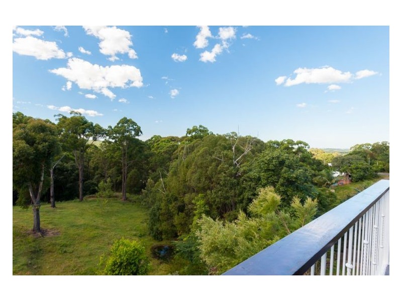 135 Panorama Drive, Nambour QLD 4560