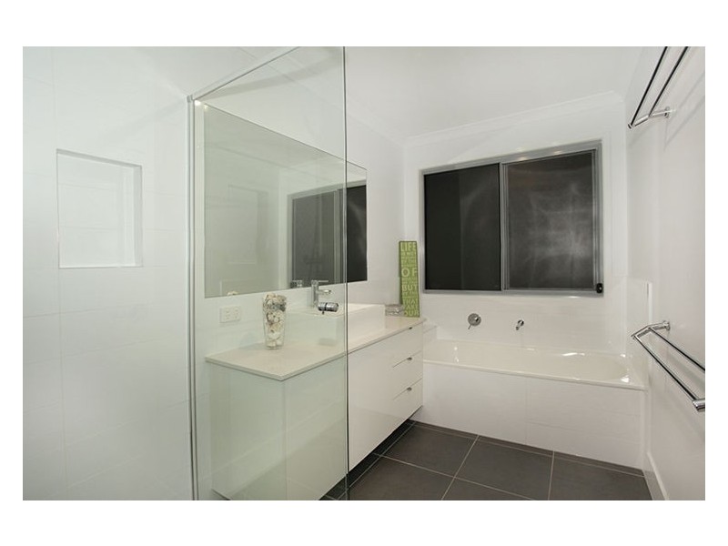 22 James Whalley Drive, Burnside QLD 4560