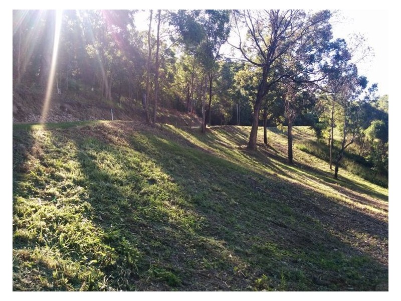 Valdora QLD 4561