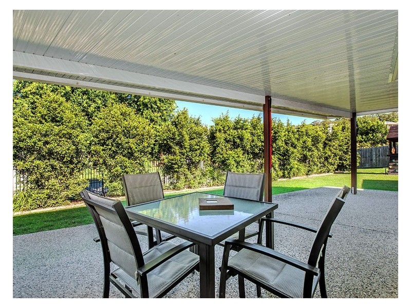 56 Robertson Drive, Burnside QLD 4560