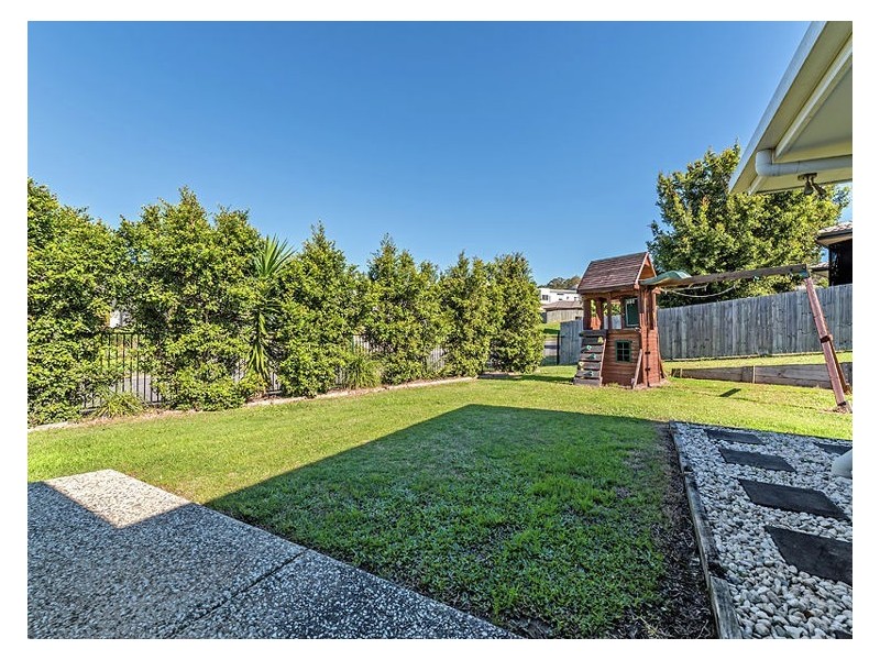56 Robertson Drive, Burnside QLD 4560